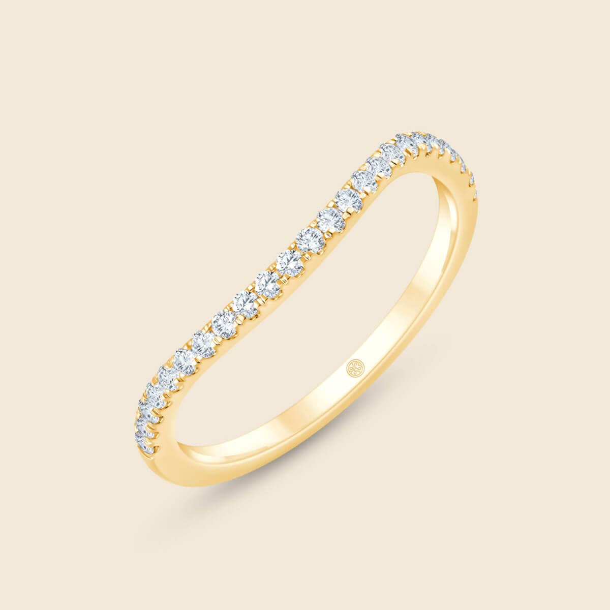 Geschwungener Ring mit Labor Diamanten besetzt