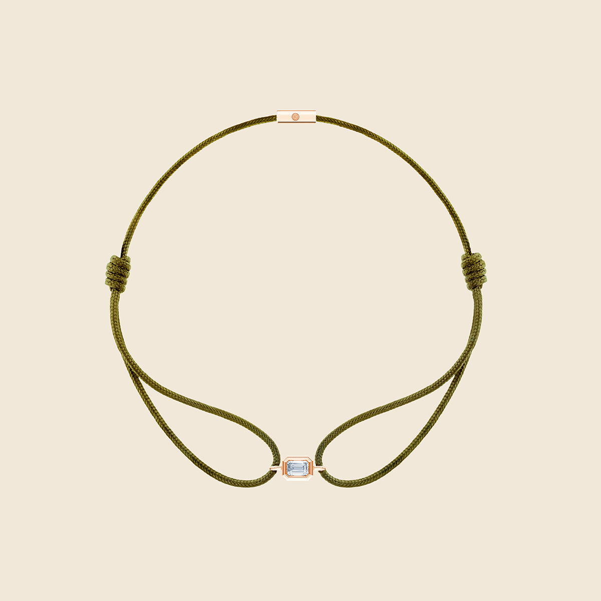 khakifarbenes Kordarmband mit Lab Diamanten in Smaragd-Schliff mit Fassung Rose