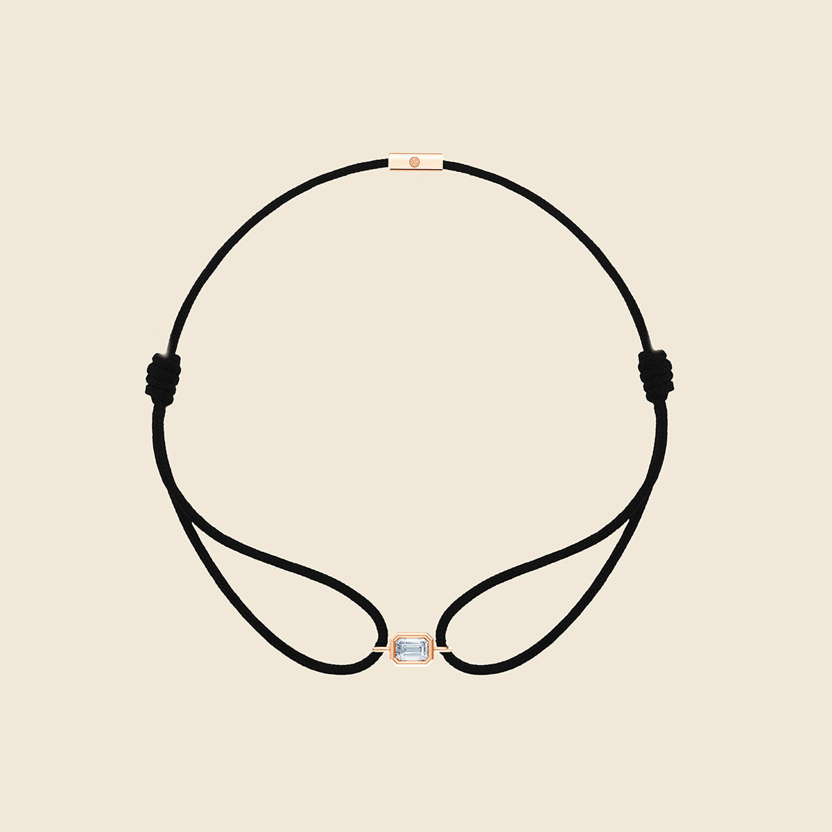 schwarzes Kordarmband mit Lab Diamanten in Smaragd-Schliff mit Fassung Rose