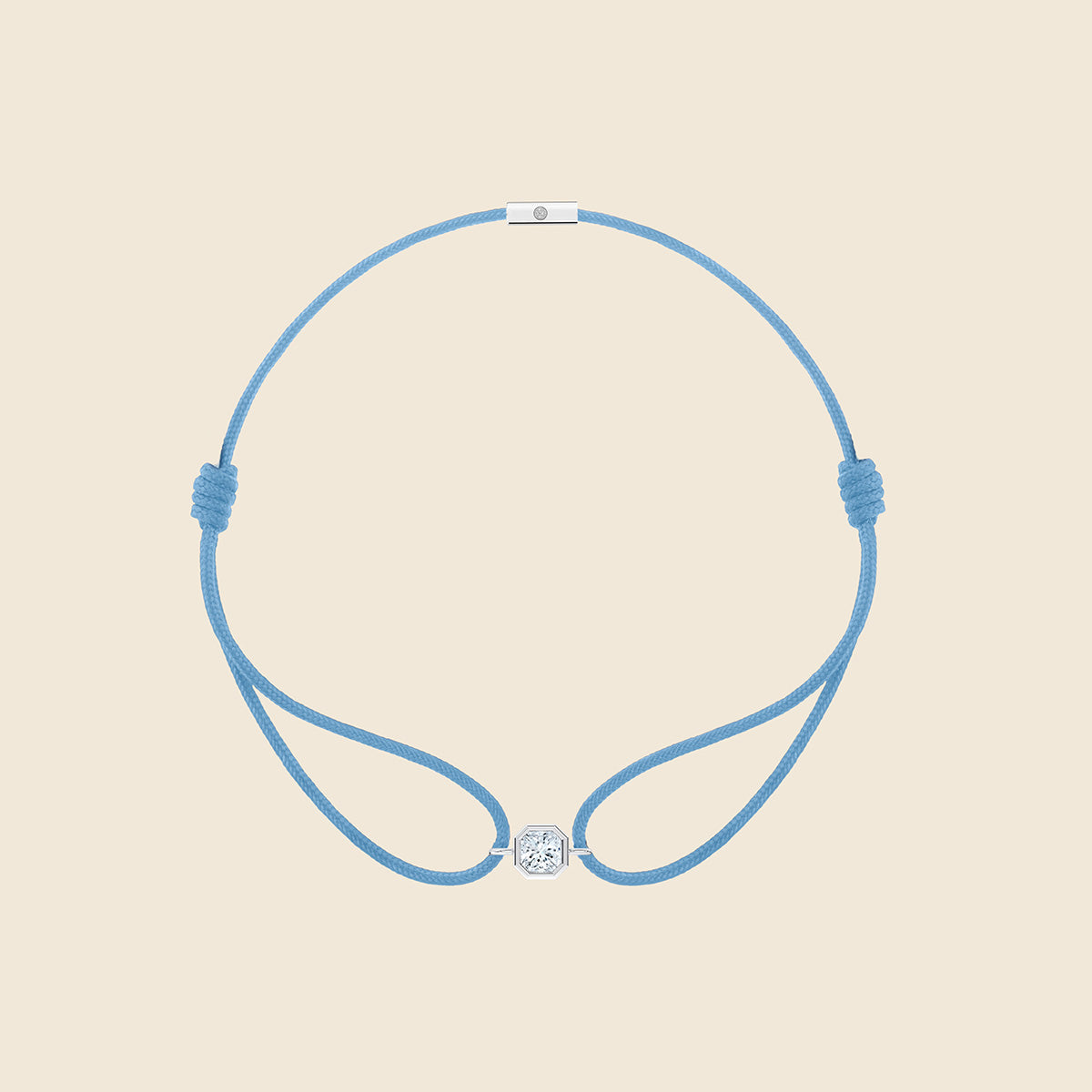 hellblaues Kordarmband mit Lab Diamanten in Asscher-Schliff mit weißgoldener Fassung