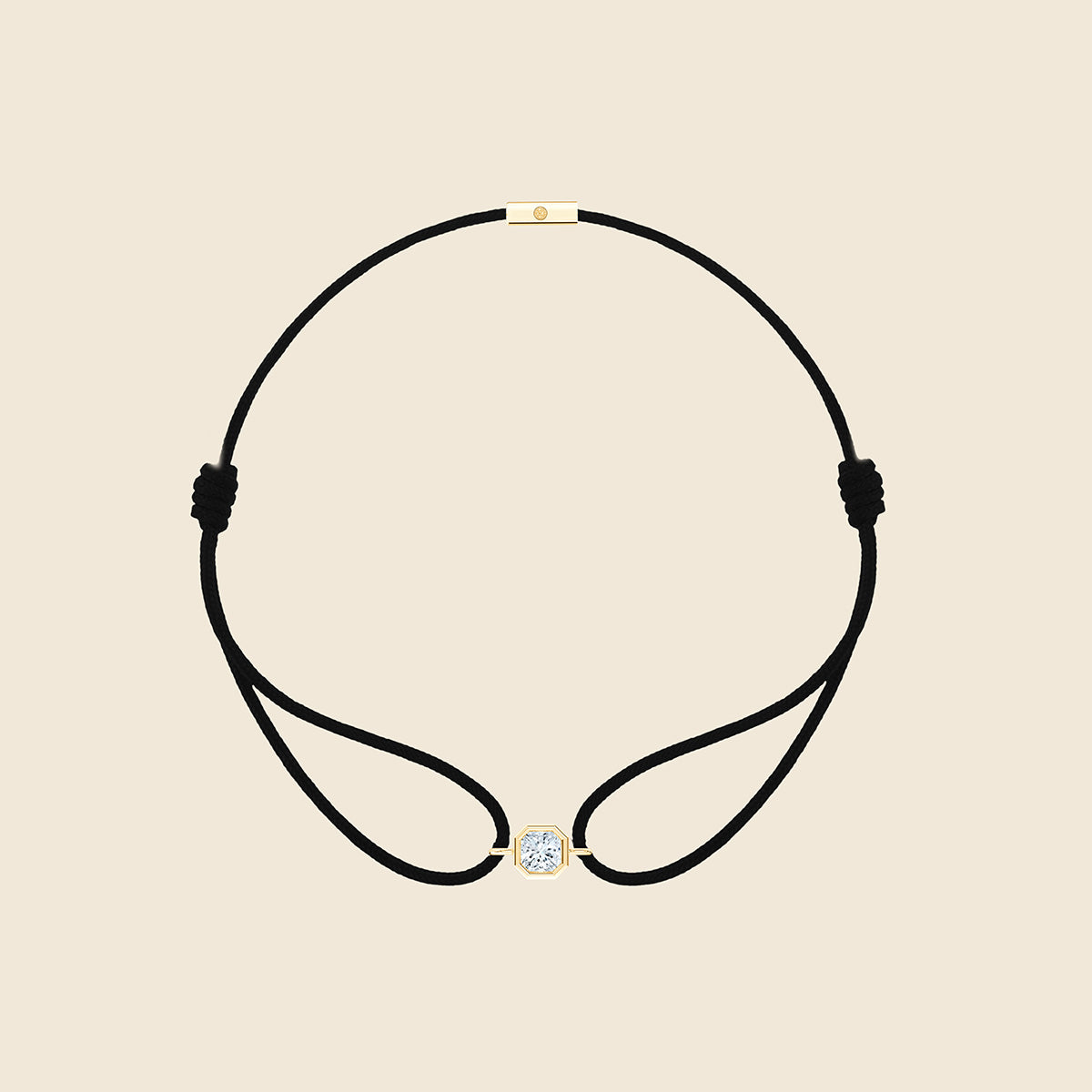 schwarzes Kordarmband mit Lab Diamanten in Asscher-Schliff mit goldener Fassung