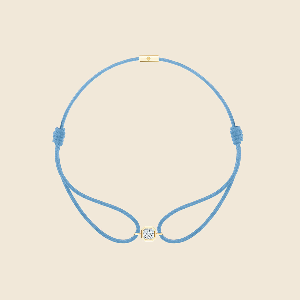 hellblaues Kordarmband mit Lab Diamanten in Asscher-Schliff mit goldener Fassung