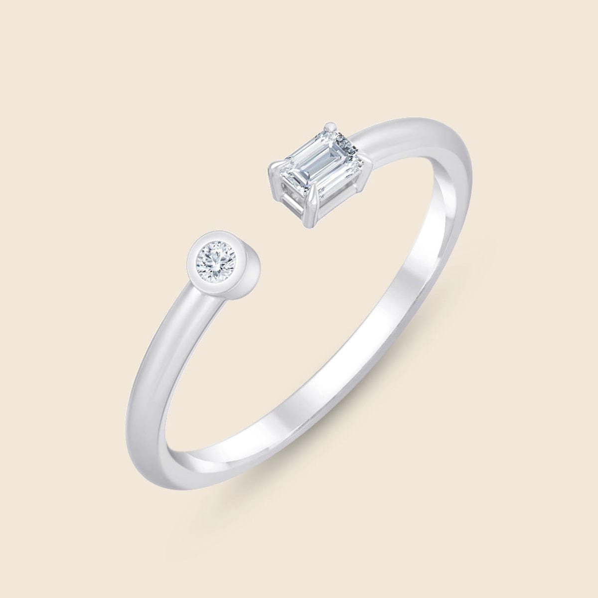 Offener Ring mit Lab Diamanten in Smaragt- und Rundschliff in Weißgold