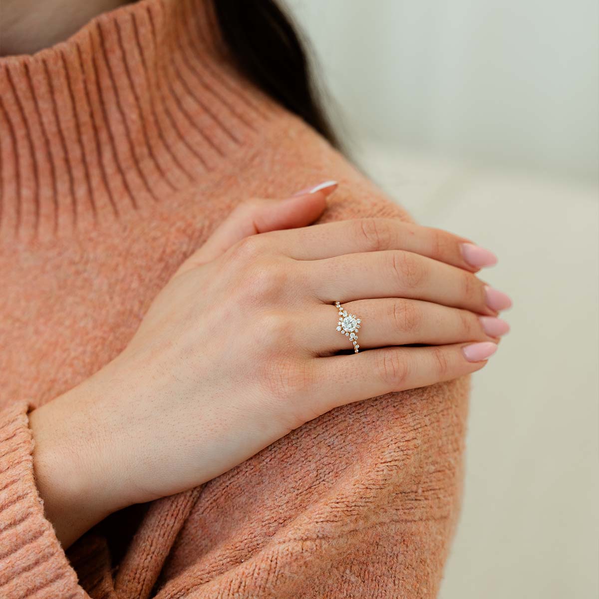 Round Halo Thistle Ring