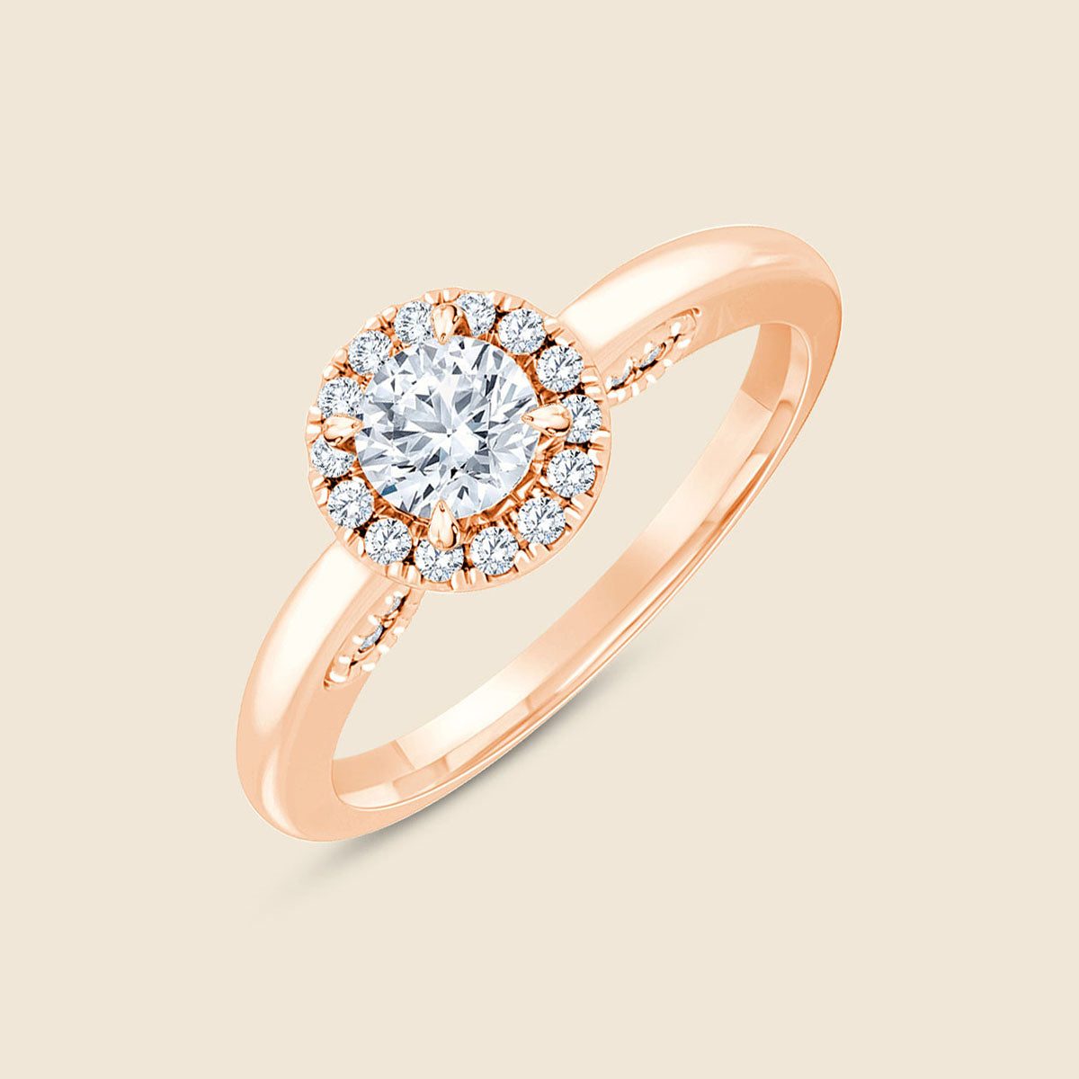 Rosegold Ring mit großen Lab-Diamten in der Mitte, umgeben von einem Halo aus kleinen Diamanten