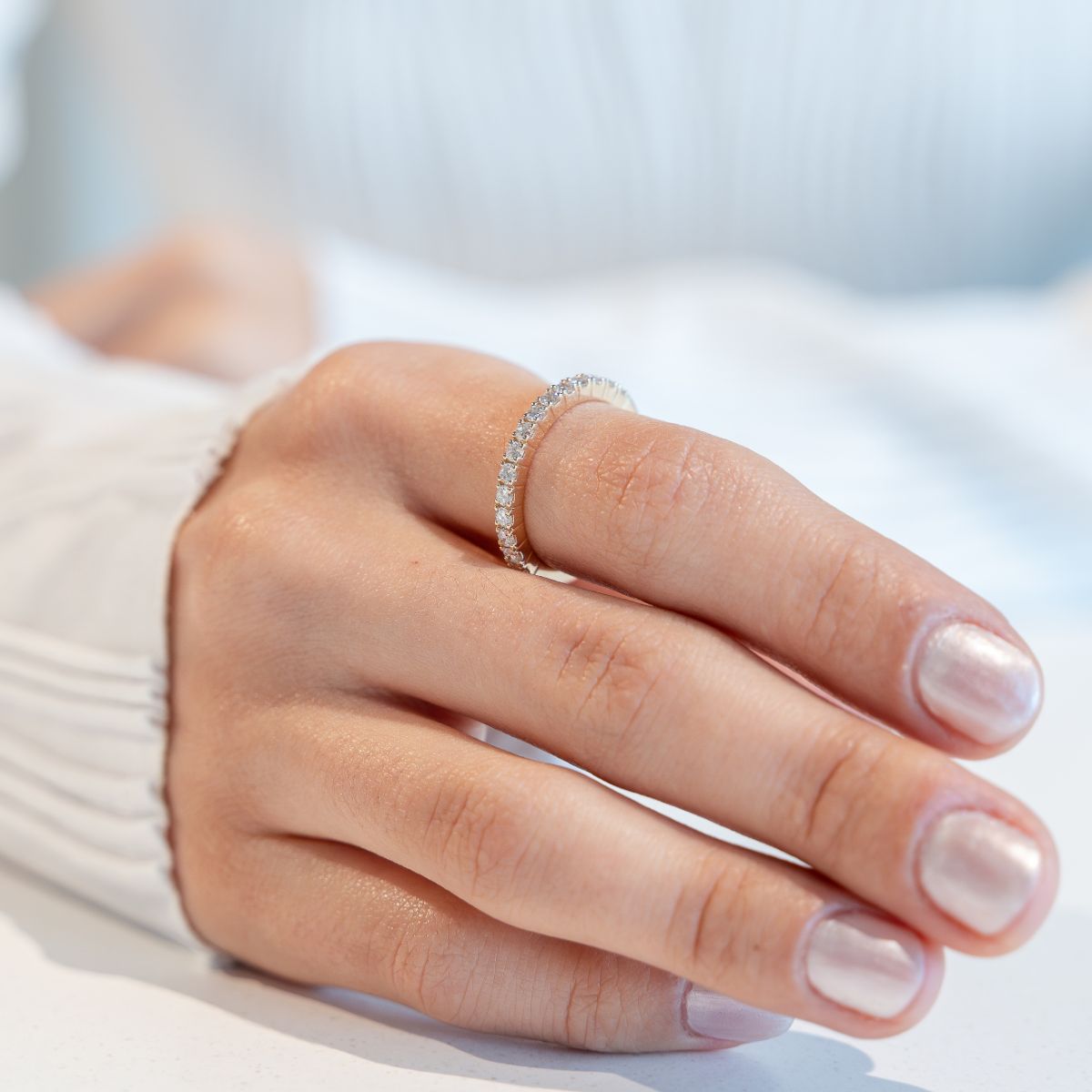 Peculiar Medium Diamond Band