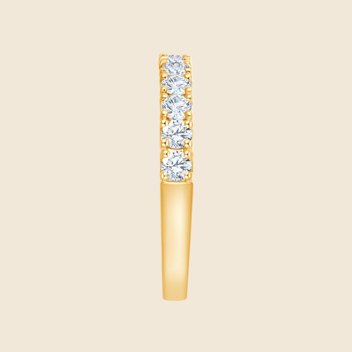 Peculiar Grand Diamond Band