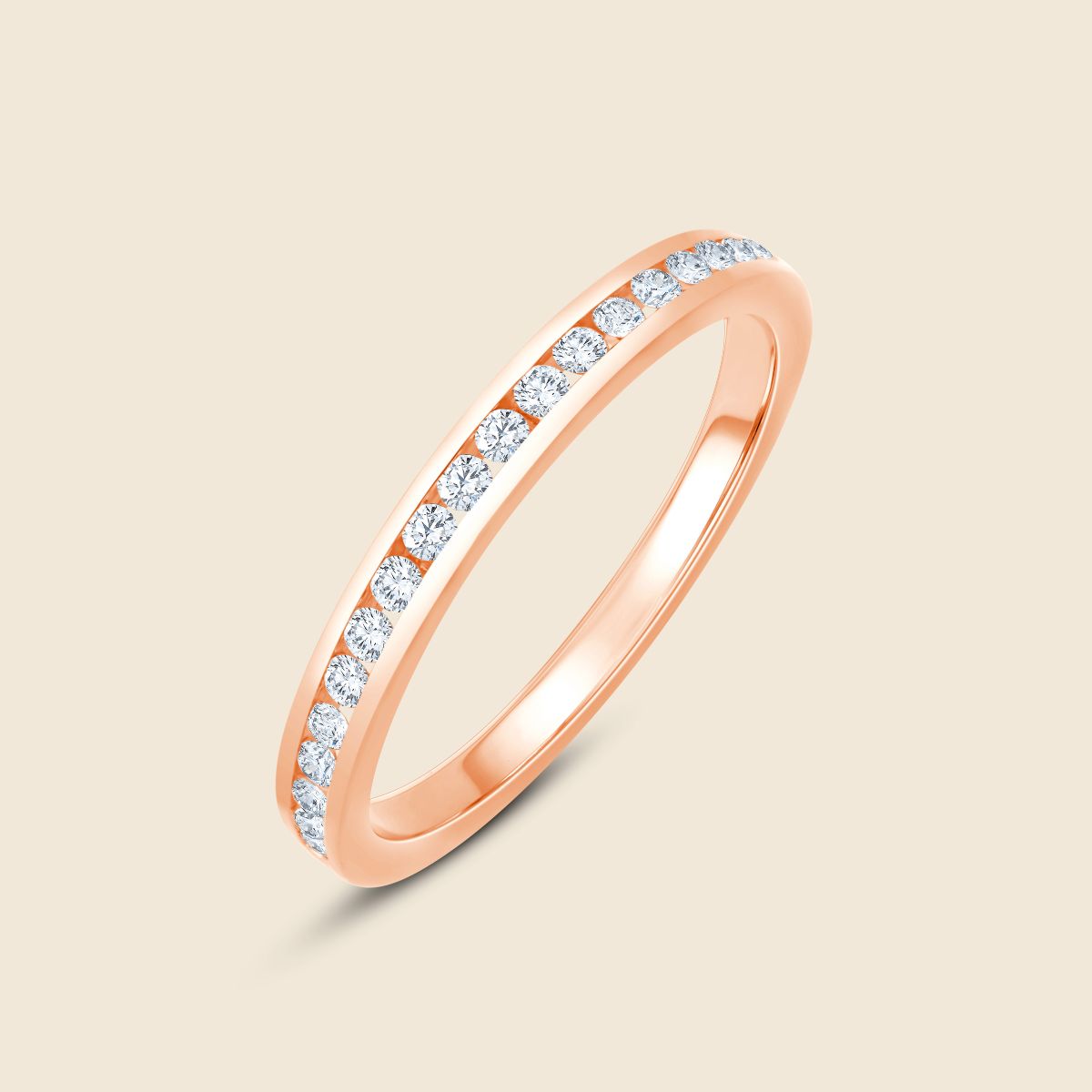 Ehering in Roségold mit Labor Diamanten im Rundschliff in Kanalfassung die um das Ringband führt