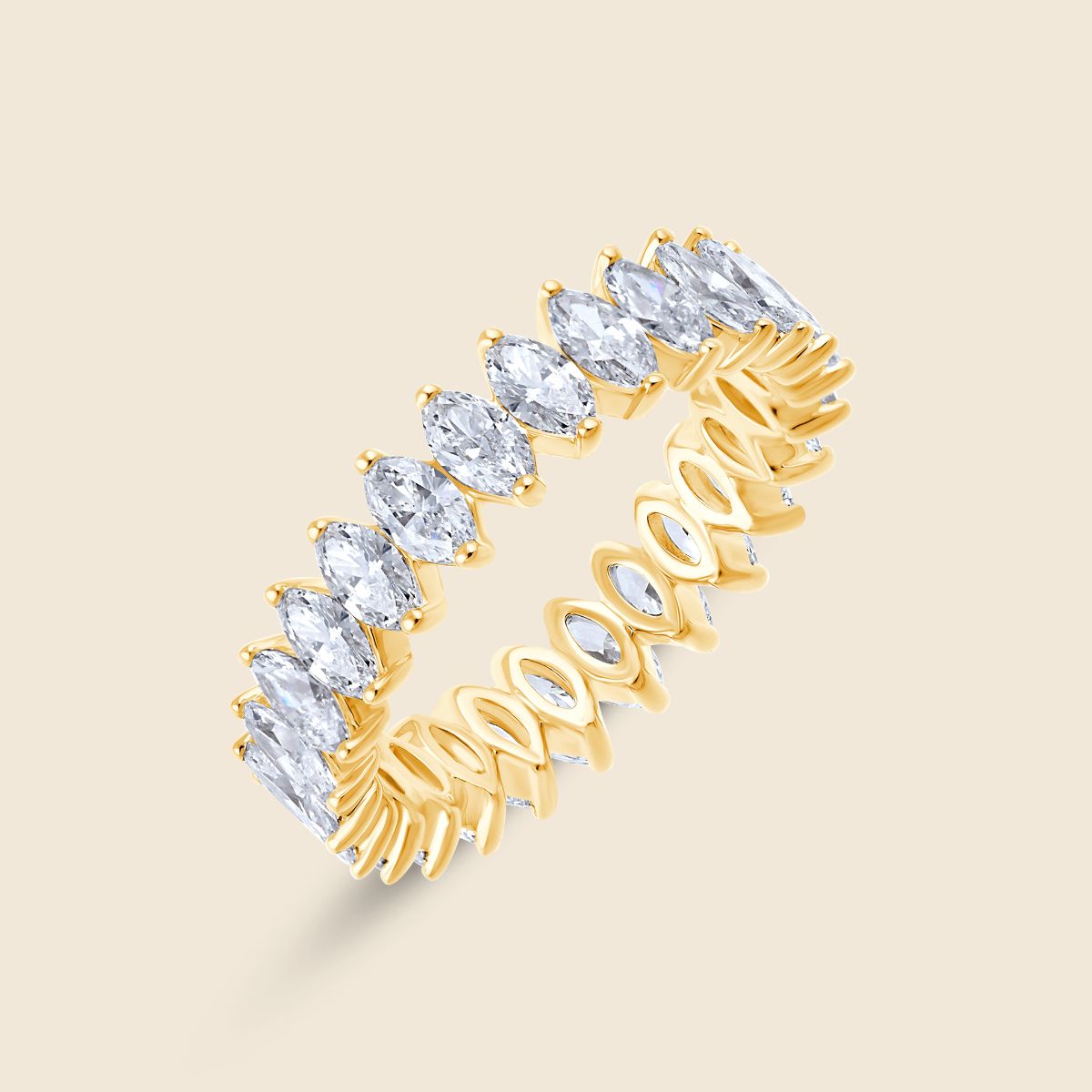 Ehering Eternity Band mit Labor Diamanten im Marquise Schliff die in Krappenfassung sitzen