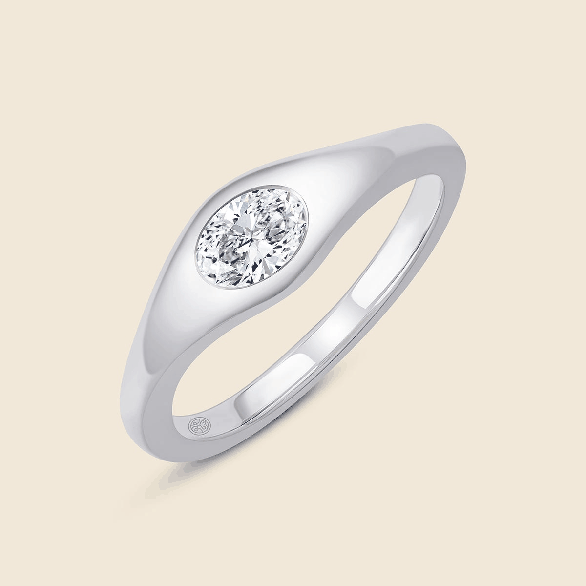 Weißgold-Siegelring mit zentralem ovalen Lab Diamanten
