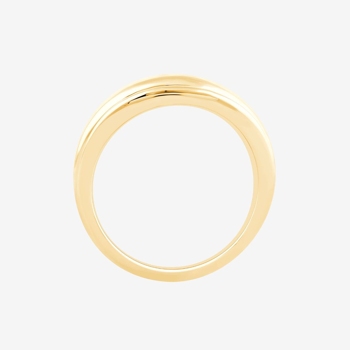 Goldener Ring mit breitem, gewölbten Band in Frontalansicht