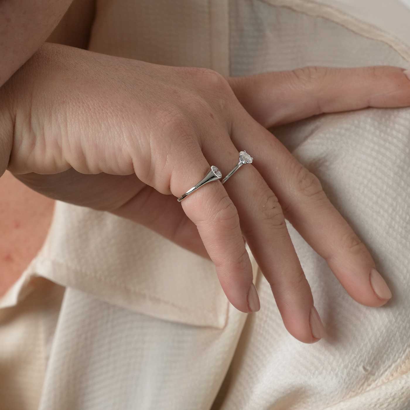 Siegelringe mit nachhaltig hergestellten Lab-Grown Diamanten