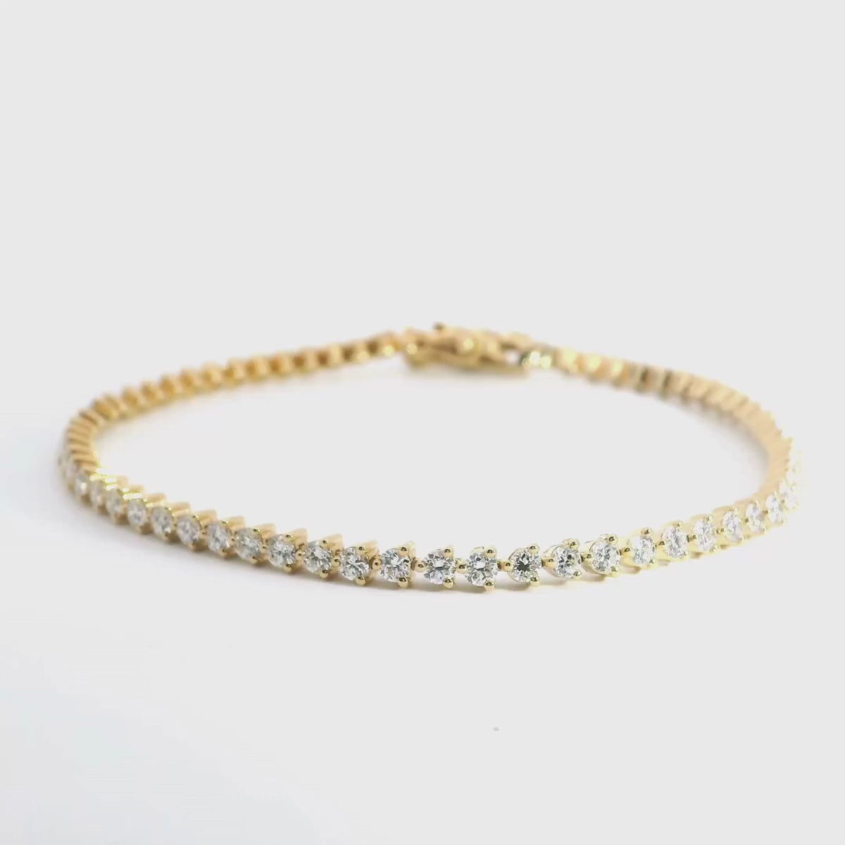 Tri Lily Tennis Armband