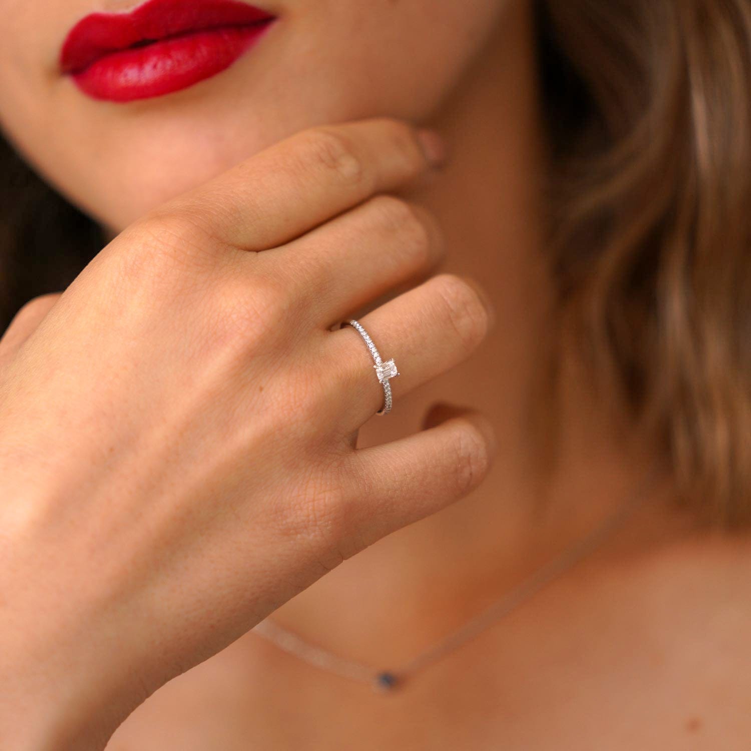 Micro Caress Emerald Ring