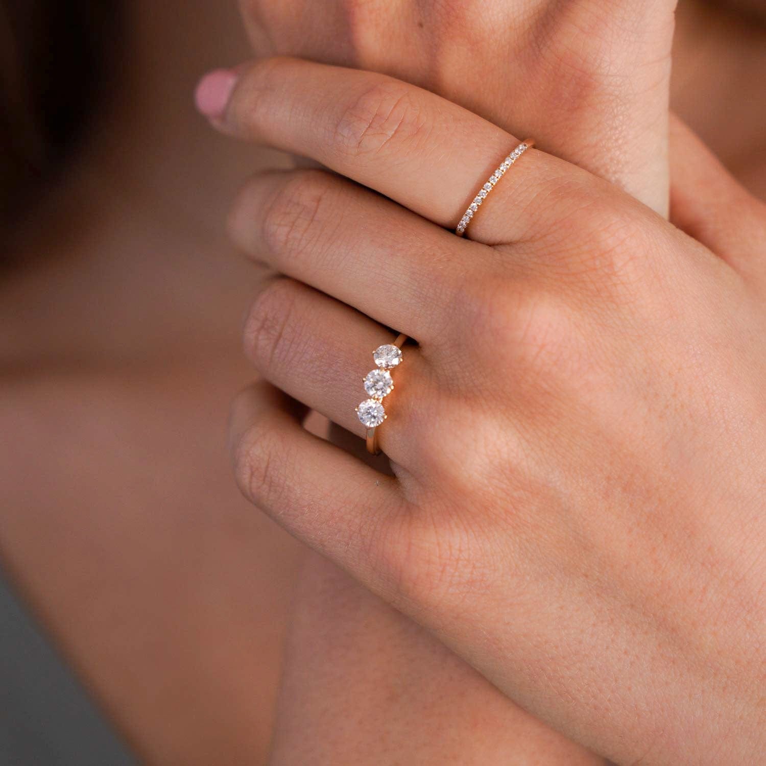 Lily Round Tri Ring