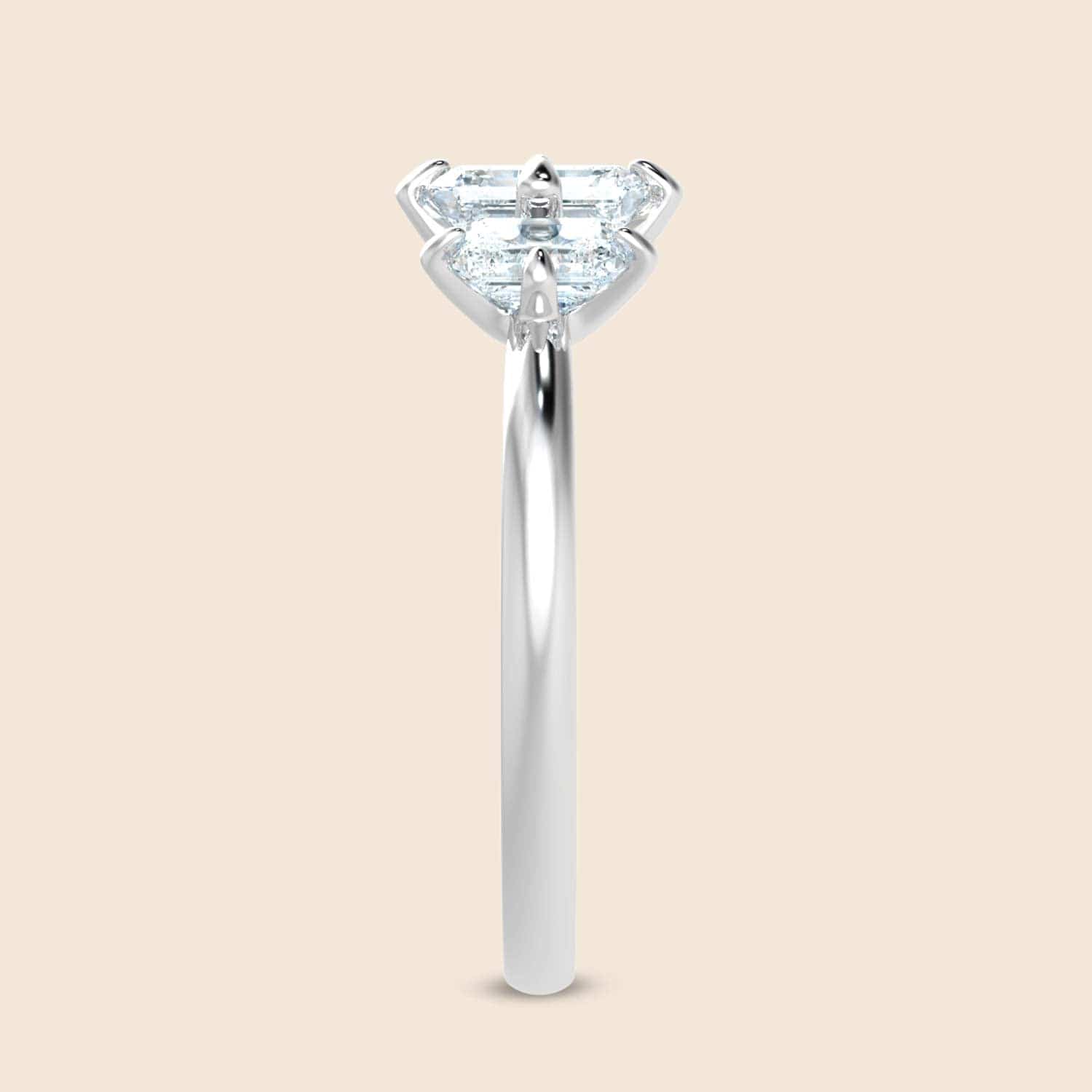 Lily Emerald Tri Ring