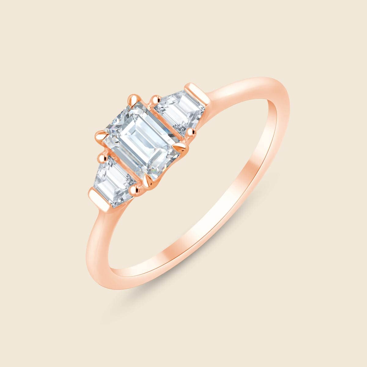 Nachhaltiger Diamantverlobungsring aus Massivgold