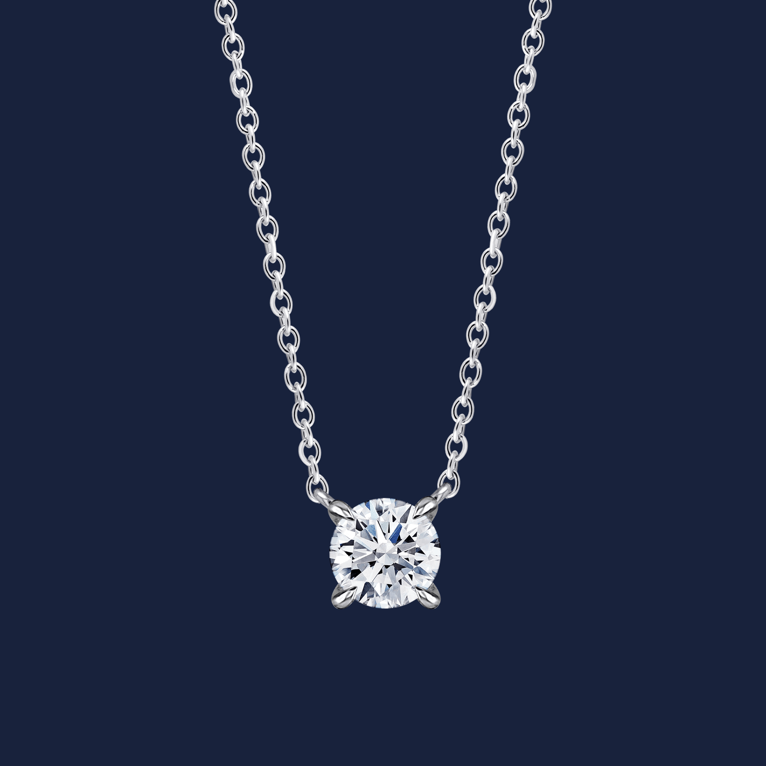 222 Essentials Medium Round necklace white