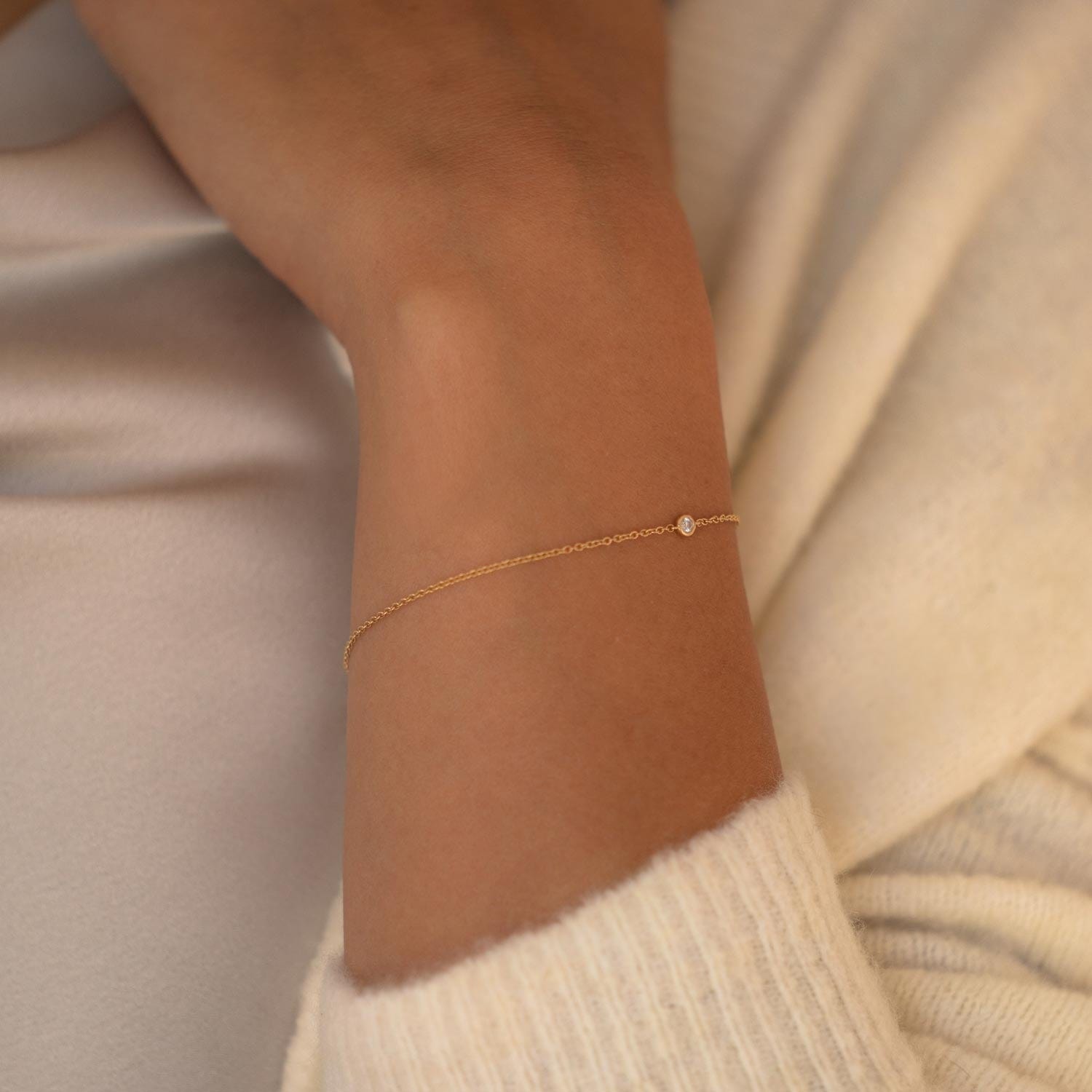 Bezel Medium Bracelet