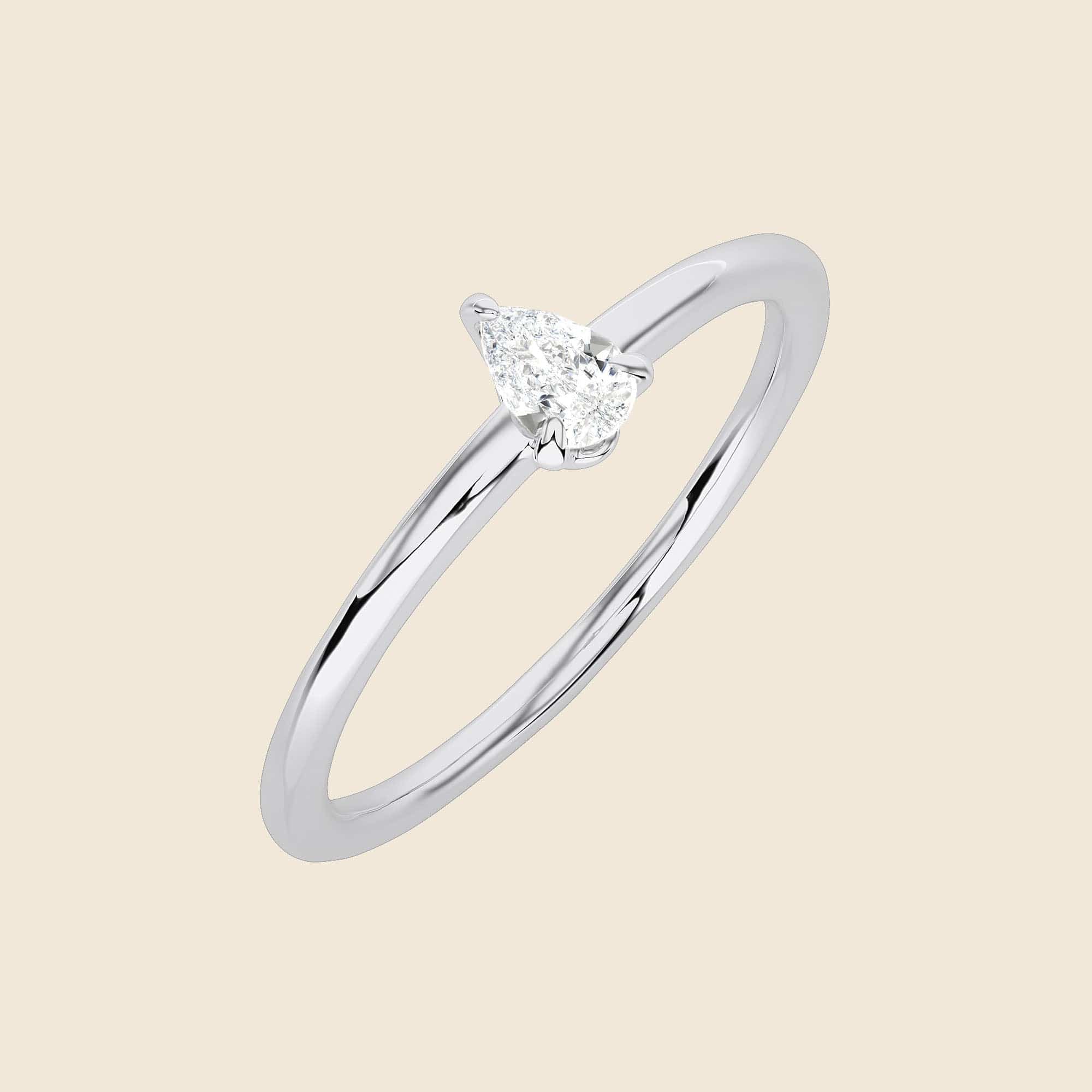 mit Labor kultivierten Diamanten besetzter Antragsring