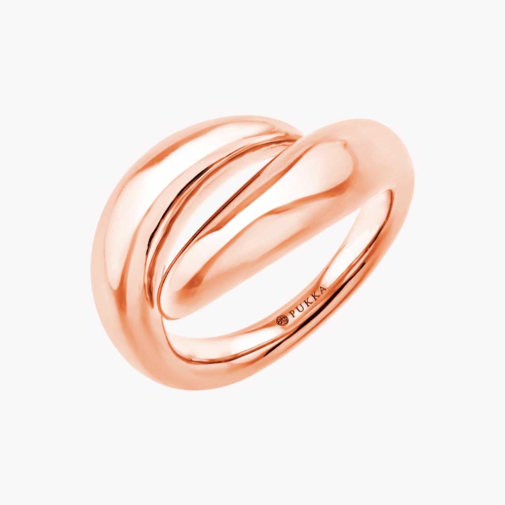 klobiger Ring in Rose dessen Enden ineinader übergehen