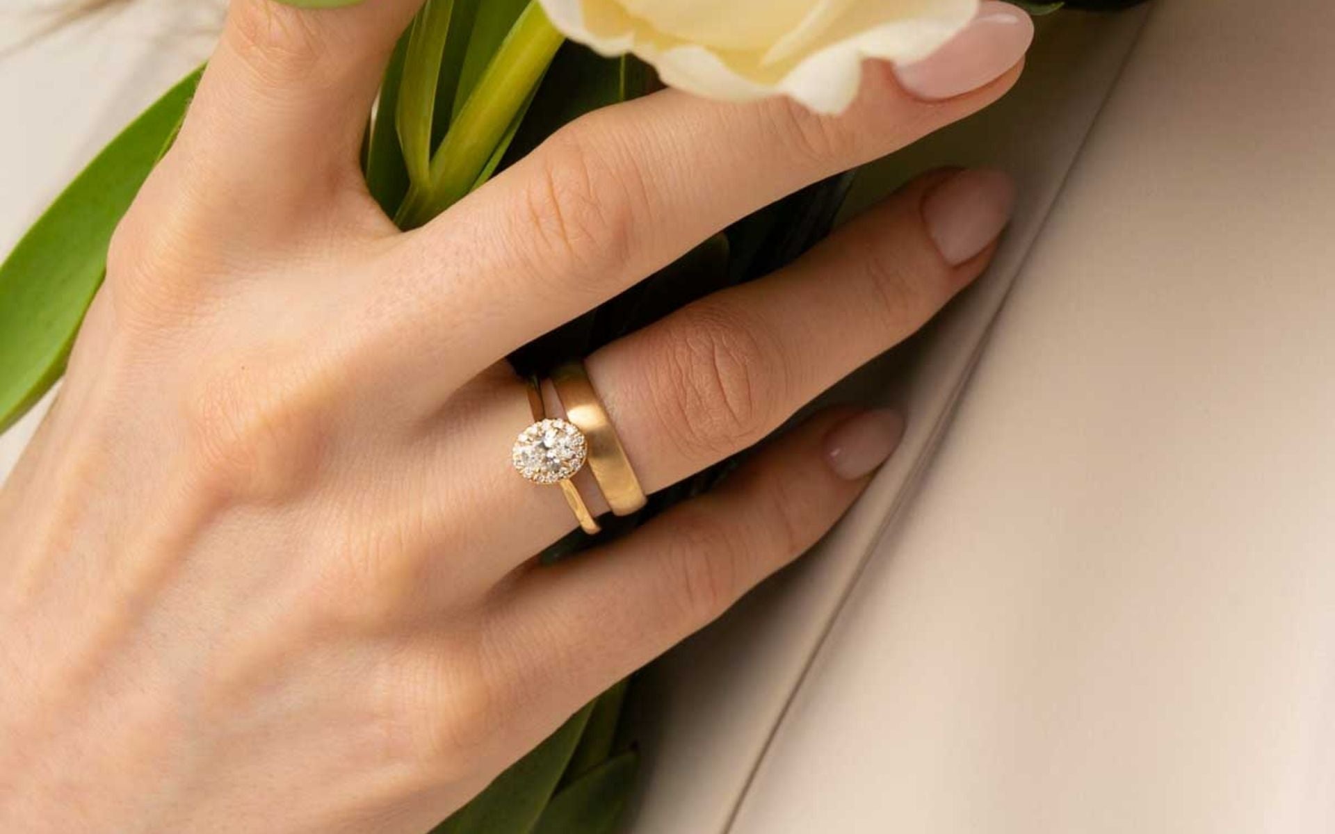 Halo Fassung - Funkelnder Charme für Verlobungsringe