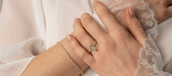 Verlobungsringe mit zwei zentralen Diamanten - das berühmte Toi et Moi Konzept