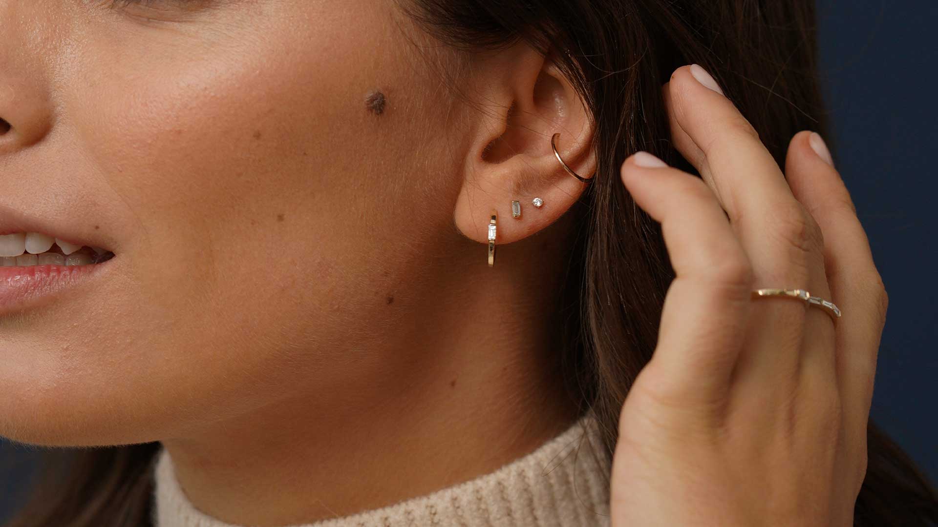 Ohrringe aus Gold nachhaltig und handgefertigt