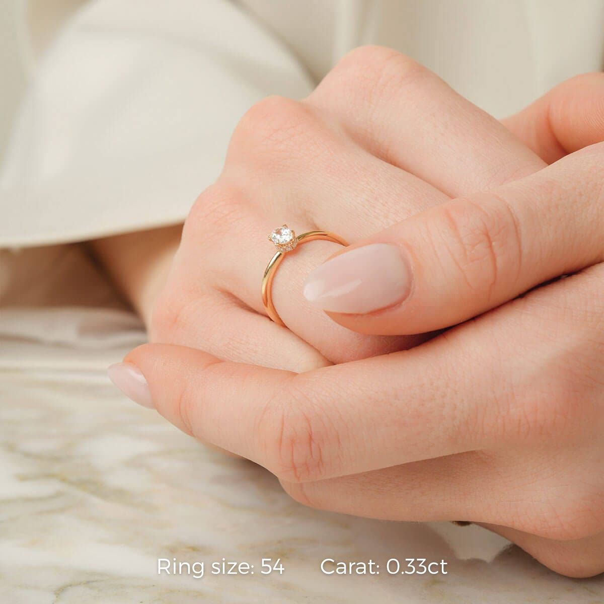 Ovaler Ring im Halodesign