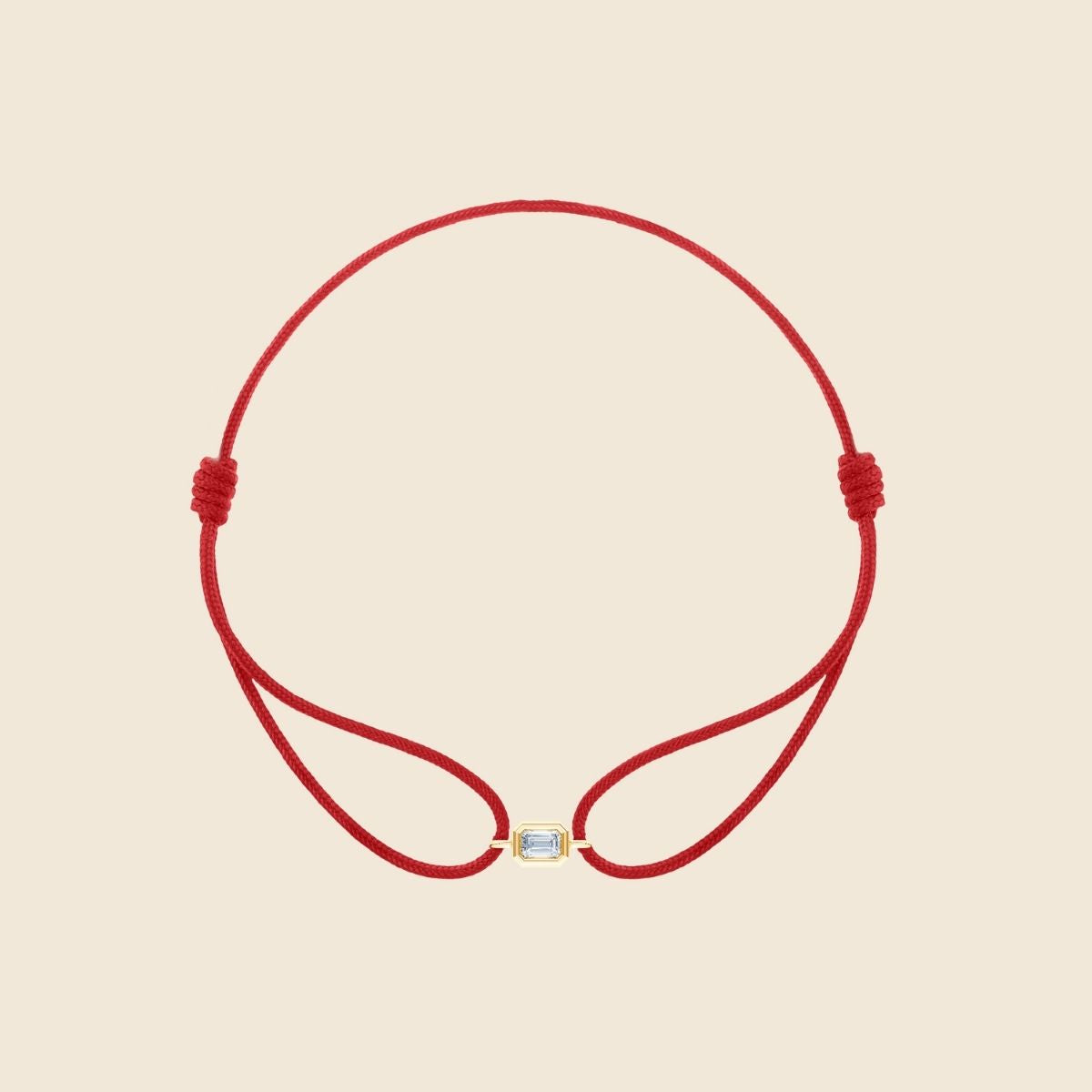 rotes Kordarmband mit Lab Diamanten in Smaragd-Schliff mit goldener Fassung