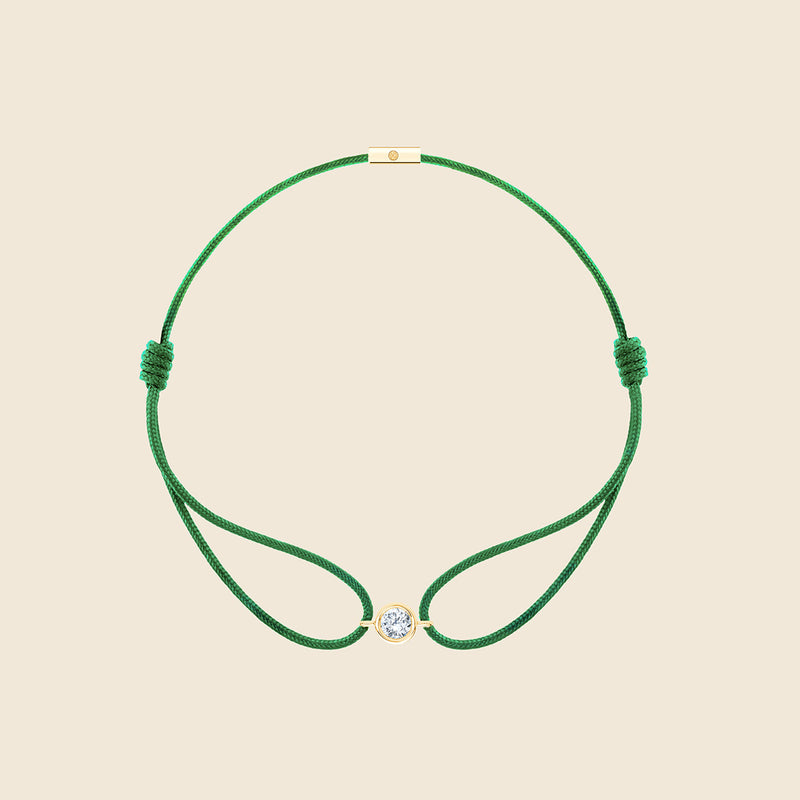 grünes Kordarmband mit rundem Lab Diamanten in goldener Fassung