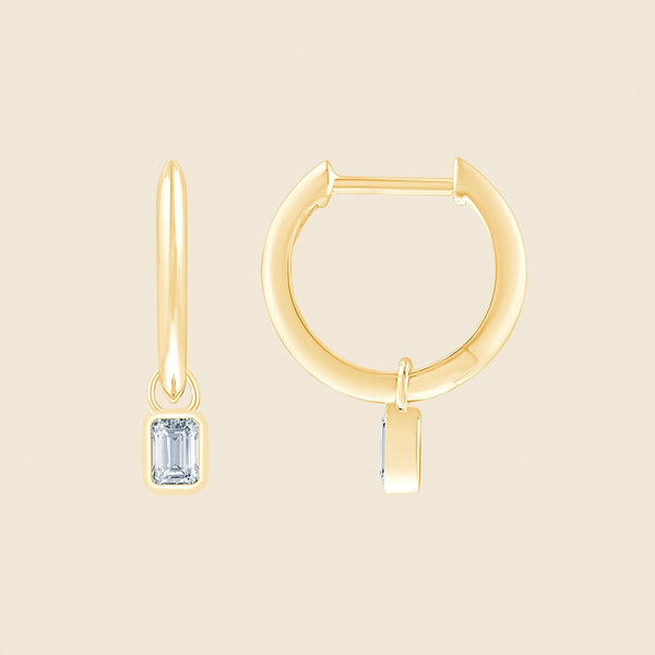 Ohrhänger in Gold mit smaragtgeschliffenem Lab Diamanten in Kesselfassung