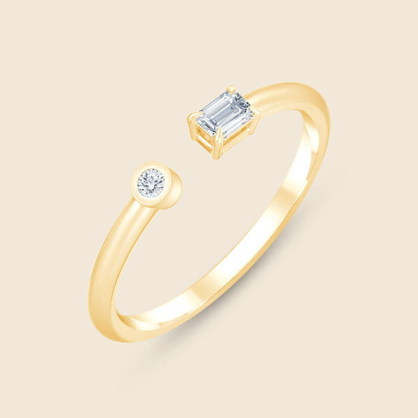 Offener Ring mit rund- und smaragtgeschliffenen Lab Diamanten in Gold
