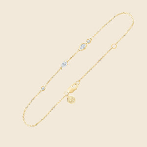 Goldenes Armband mit Lab Diamanten in Rund-, Birnen- und Ovalschliff