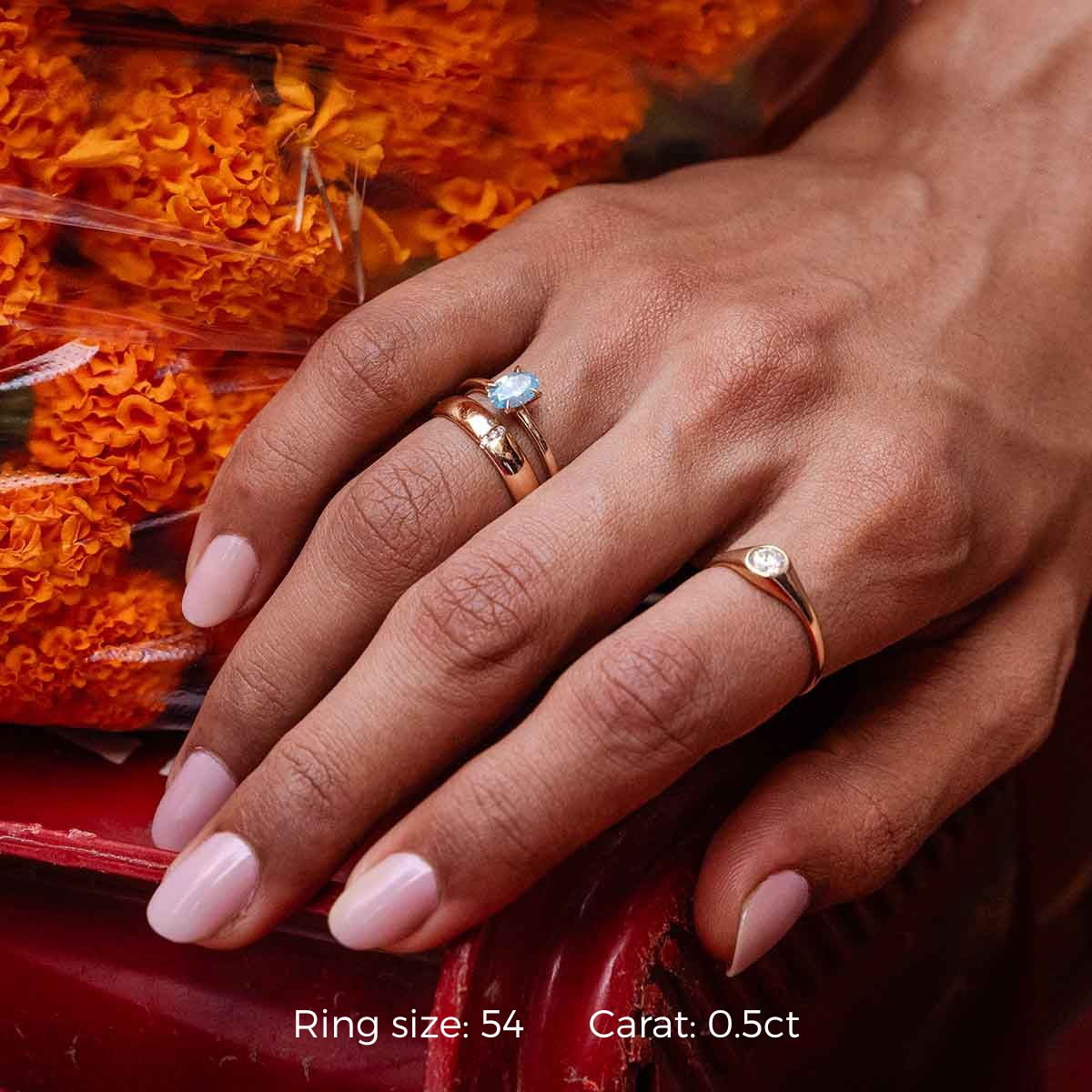 Aster Oval Blue Ring