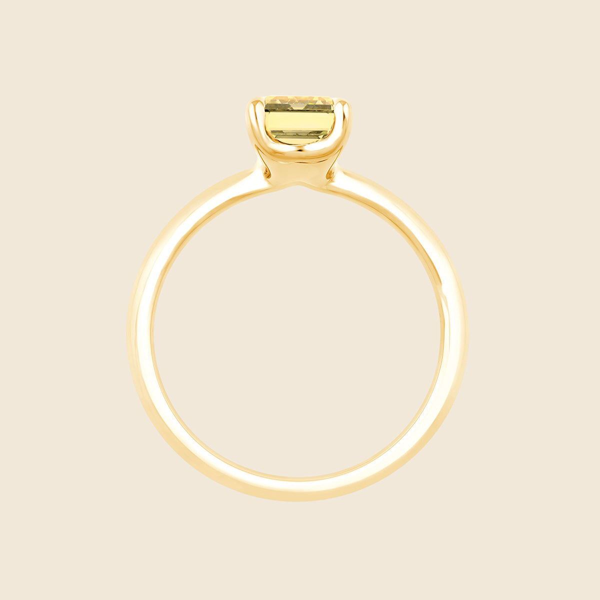 Goldener Ring mit gelbem Lab-Diamant im Smaragd-Schliff von vorne