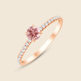 Ring in Rose mit pinkem Lab-Diamanten