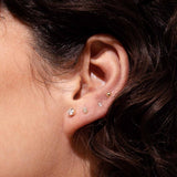 schlichtes Piercing mit runden Lab Diamanten