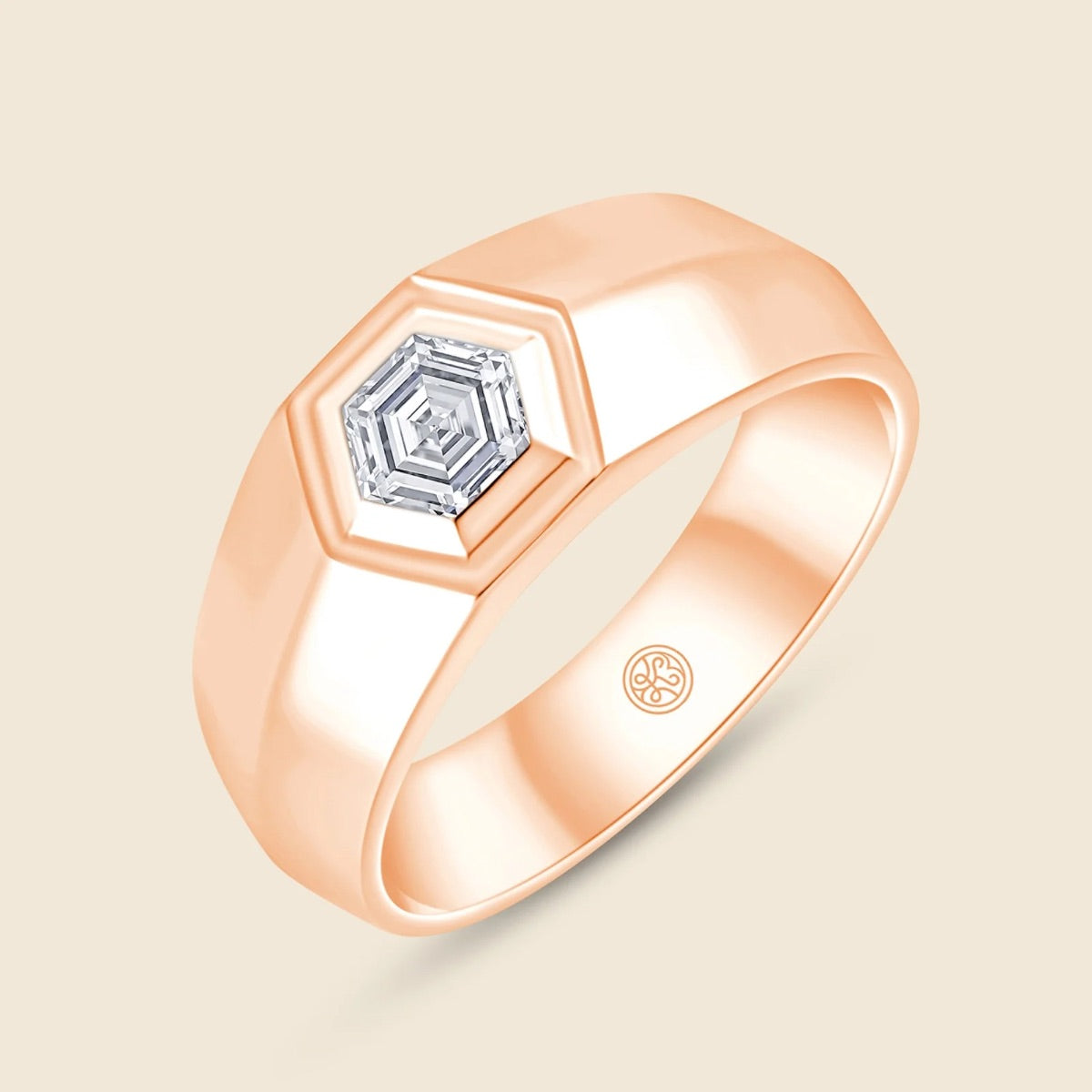 Breiter Ring aus 14K Roségold mit Lab Diamanten im Hexagonschliff