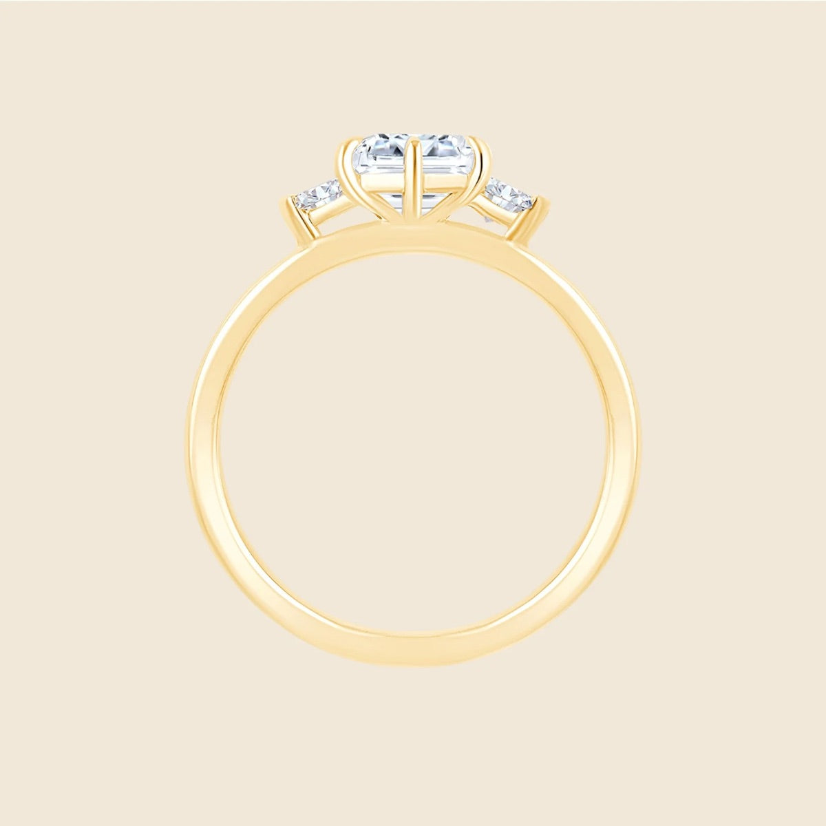 Verlobungsring aus 14k Gelbgold mit Lab Diamanten im Hexagonschliff Vorderansicht