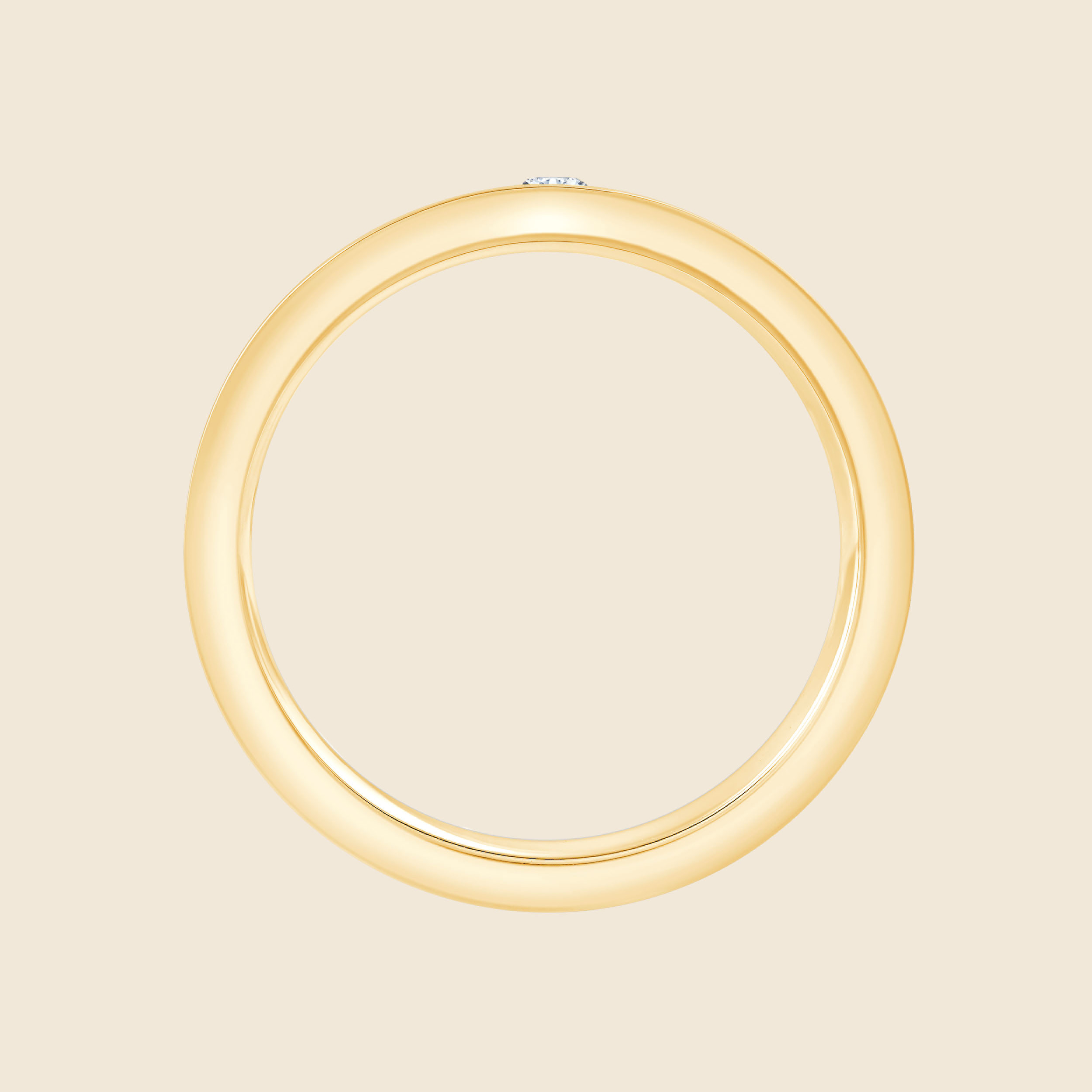 Ehering aus Gelbgold mit kleinem Lab Diamanten im Rundschliff, seitlich