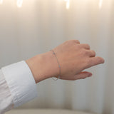 Elegantes Armband mit kleinen Diamanten