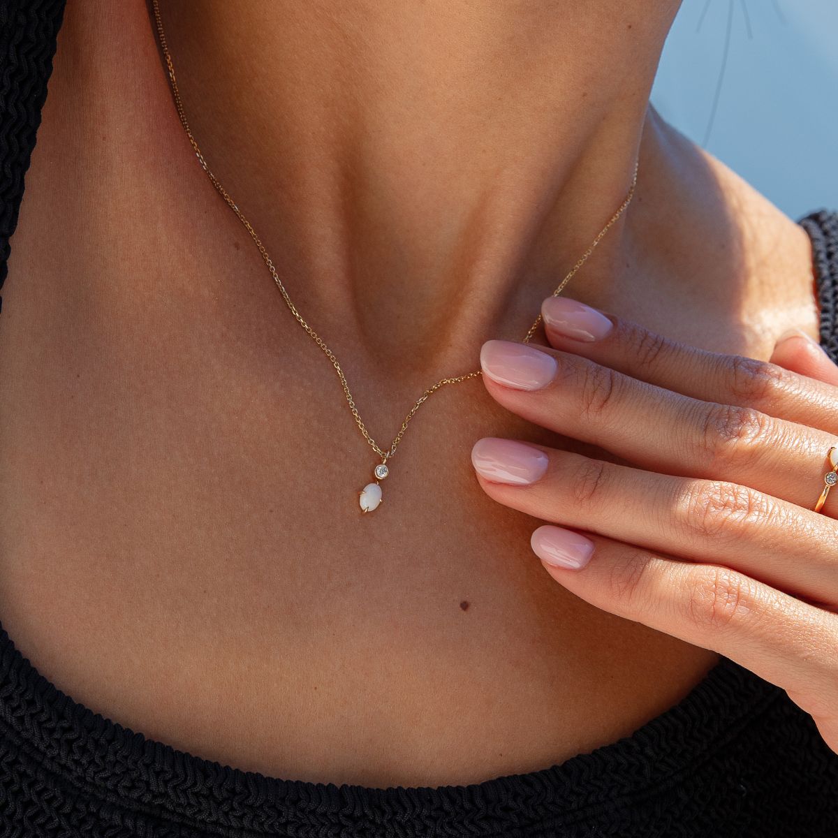 Anhänger mit australischem Opal und Lab-Diamanten, 14k Gold