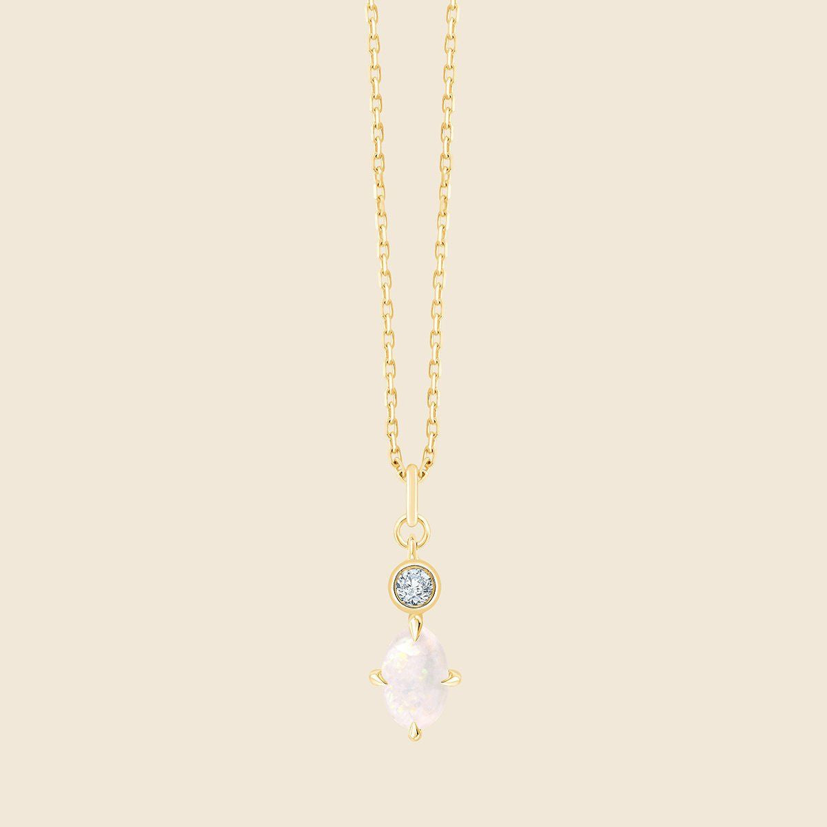 Opalkette mit australischem Opal und Lab-Diamanten in recyceltem 14k Gold