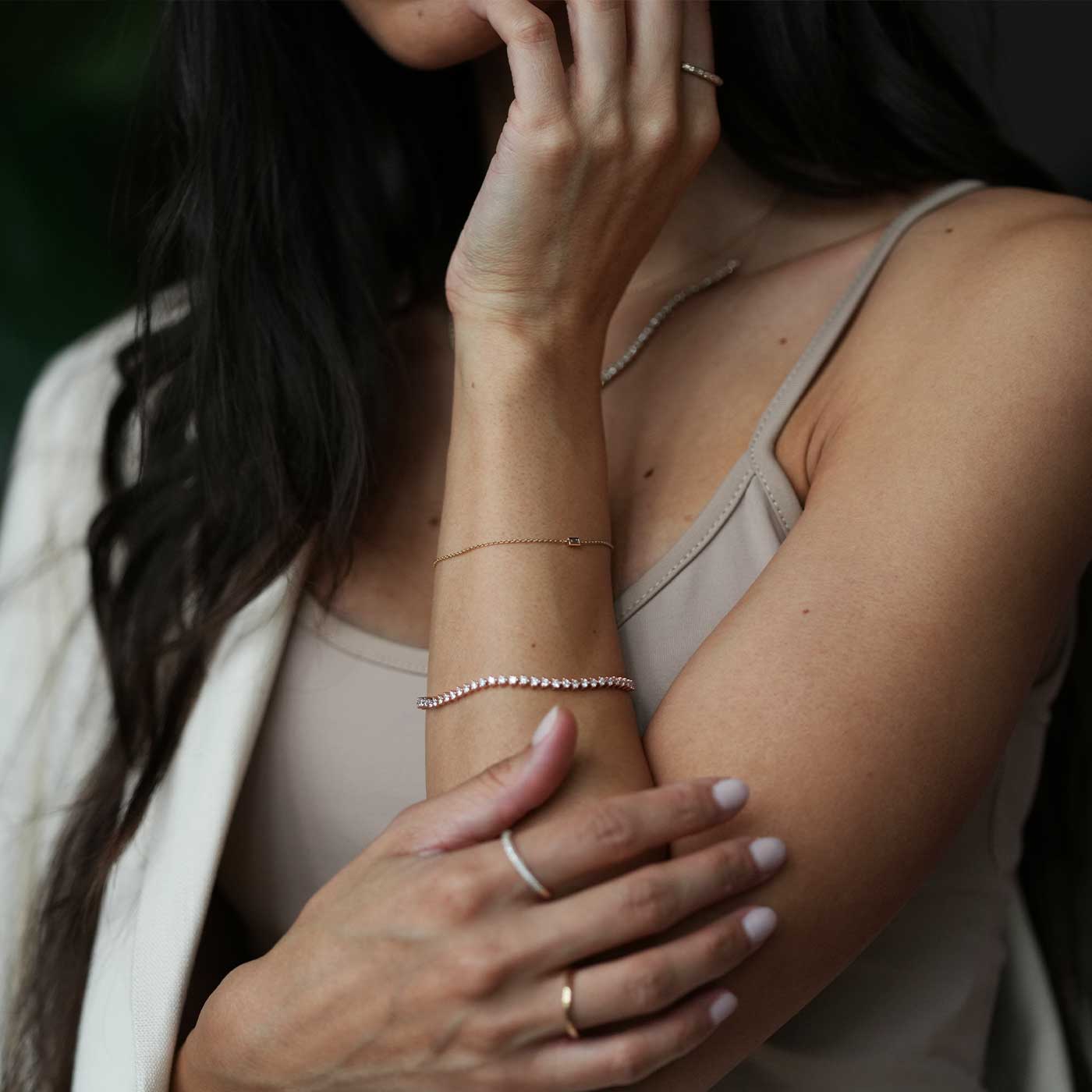 zierliches Diamantenarmband in verschiedenen Farben
