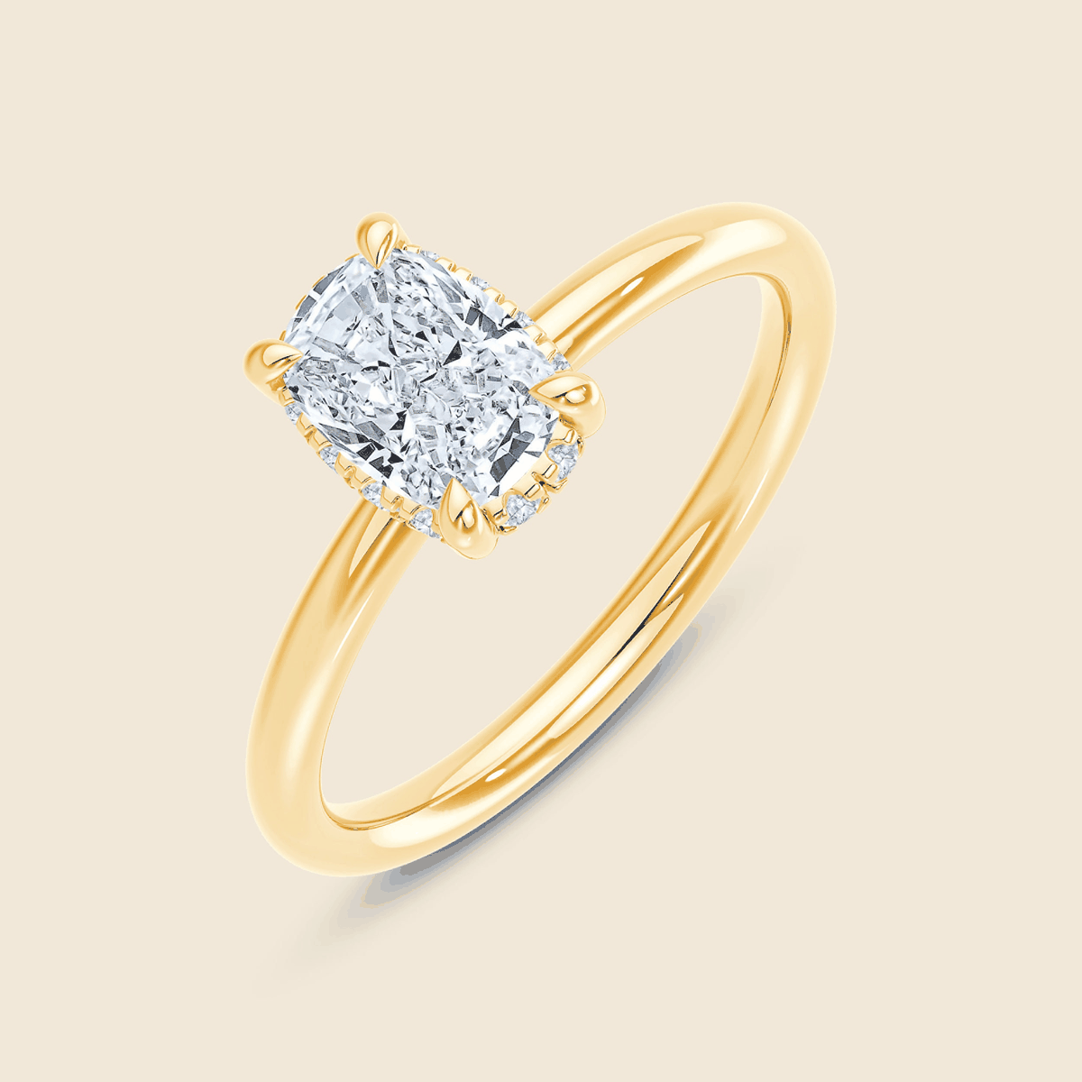 Verlobungsring aus Gelbgold mit Lab Diamant im Elongated Cushion-Schliff und Halo aus kleinen Diamanten