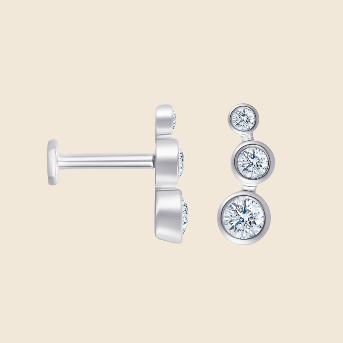 Seitliches Tina Piercing in Weißgold mit Lab-Diamanten