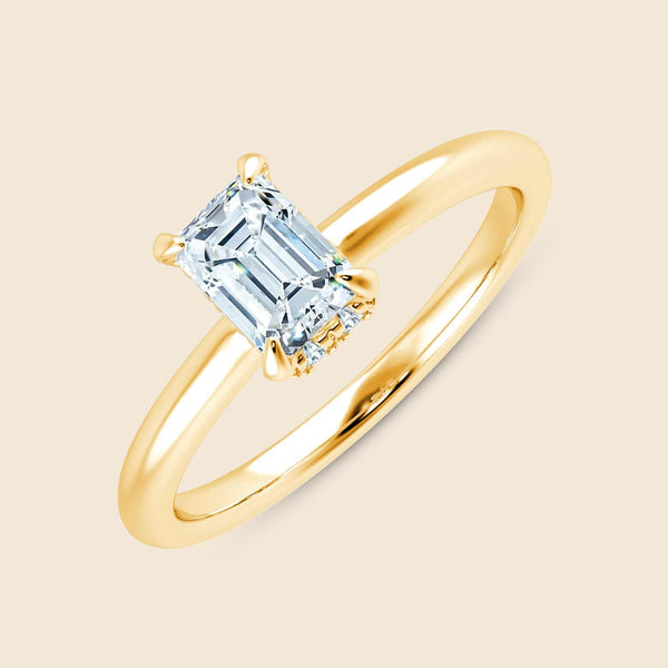 Daffodil Emerald Ring