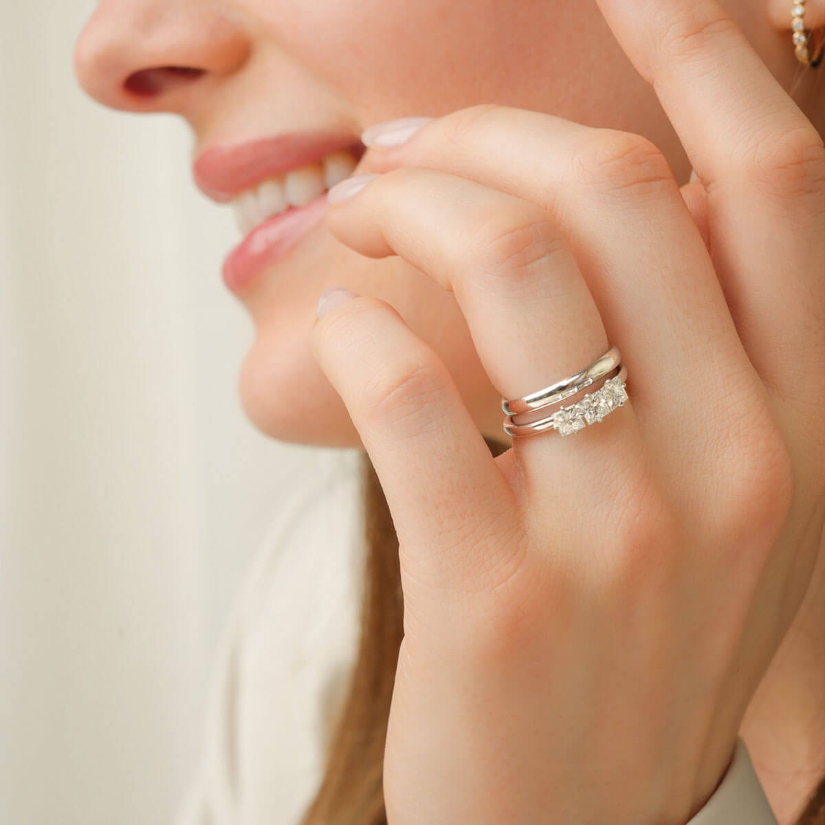 Lilienblütenblätter inspirierter Diamantenring
