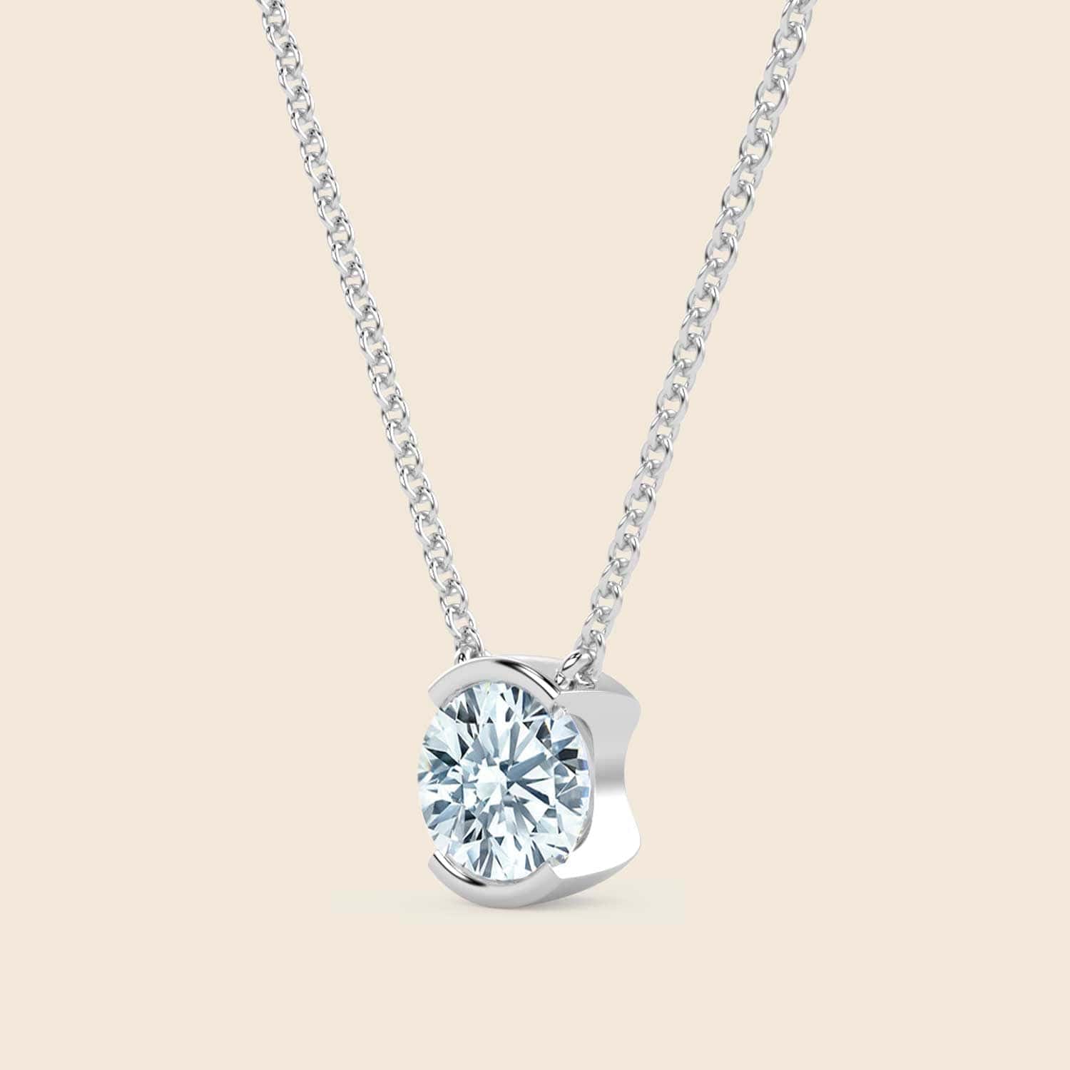 Half Iris Round Necklace White